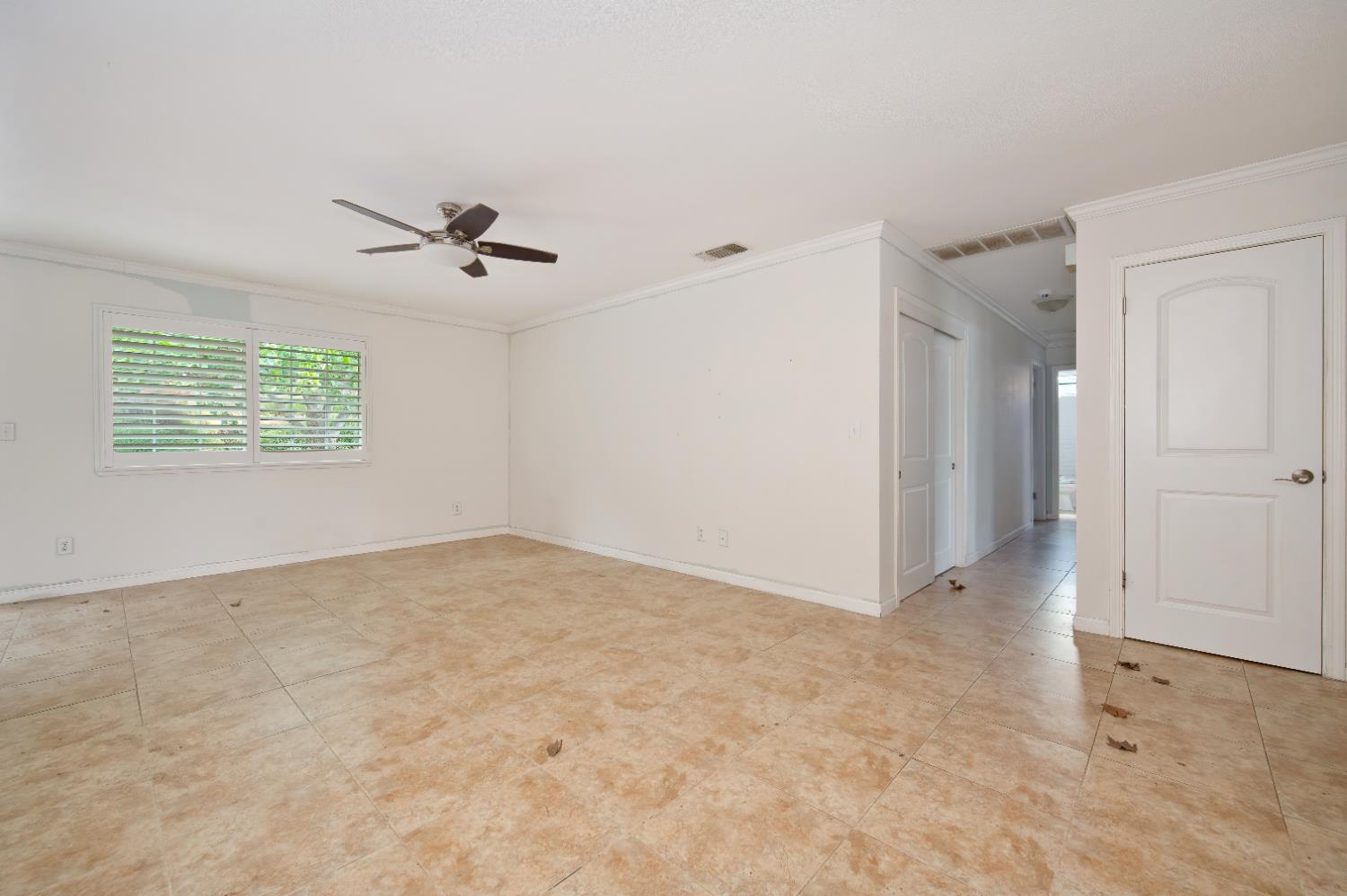 Detail Gallery Image 4 of 28 For 5992 Angelo Dr, Loomis,  CA 95650 - 3 Beds | 2 Baths