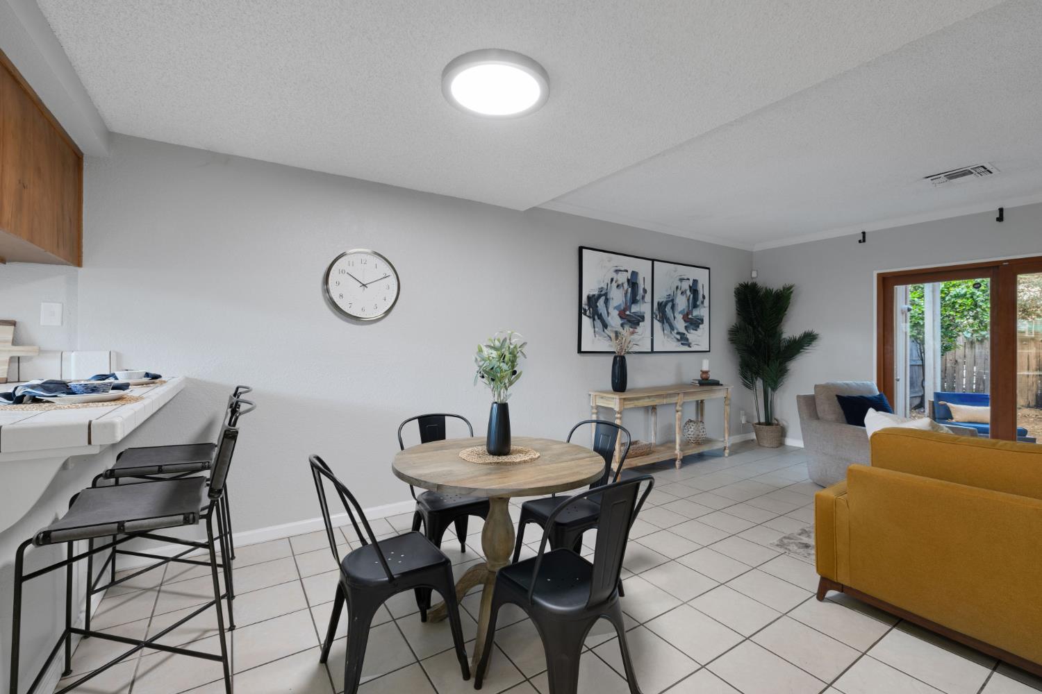Photo #2: 225062659 Listing 