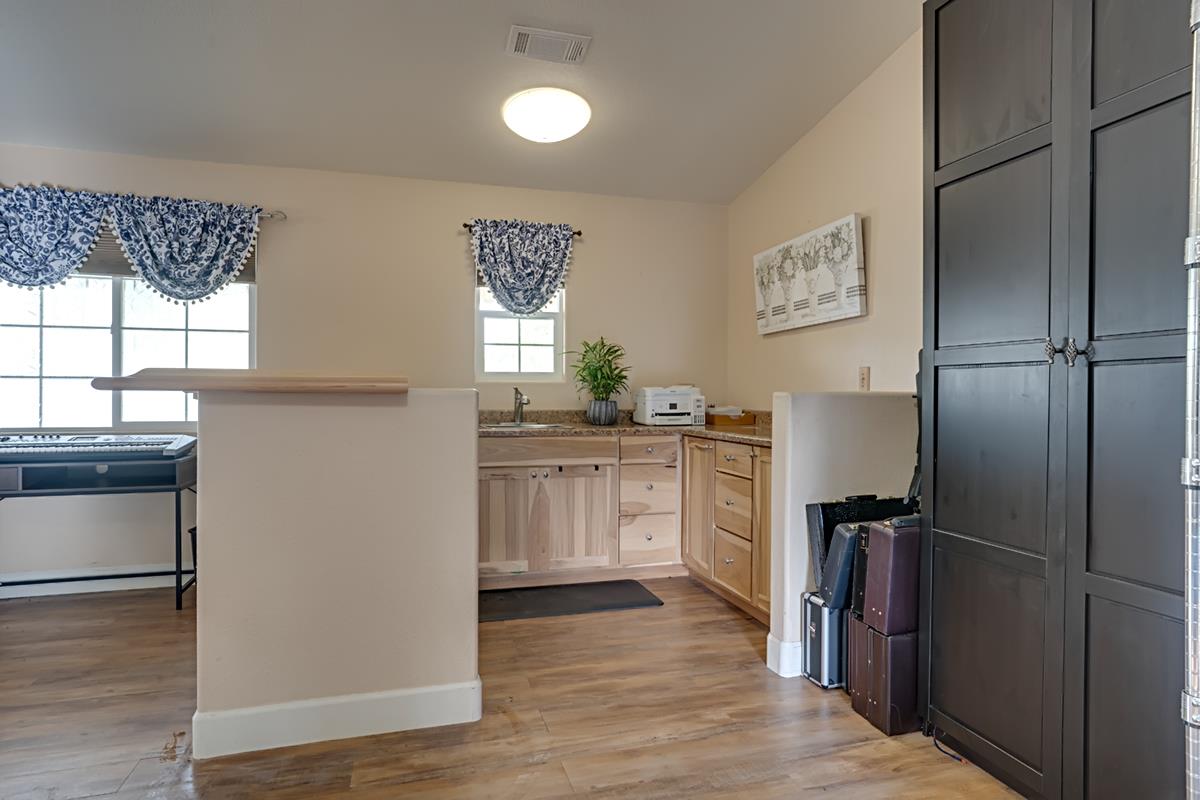 Detail Gallery Image 9 of 48 For 7762 Baldwin St, Valley Springs,  CA 95252 - 3 Beds | 2/1 Baths