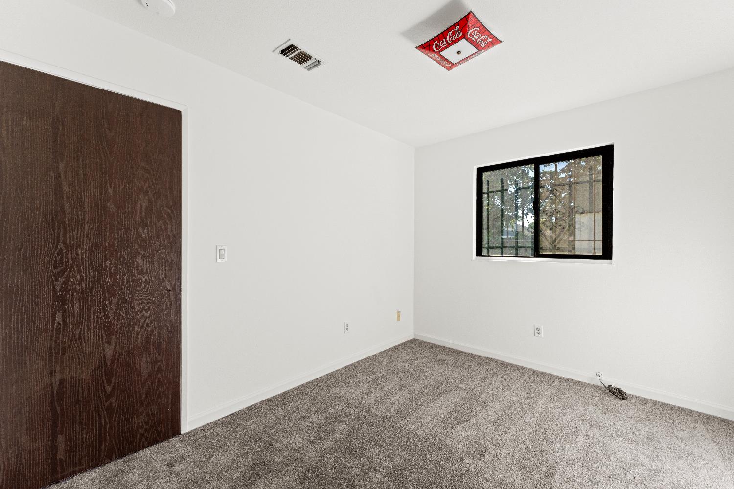 Detail Gallery Image 16 of 38 For 3349 Irvindale Way, Antelope,  CA 95843 - 3 Beds | 2 Baths