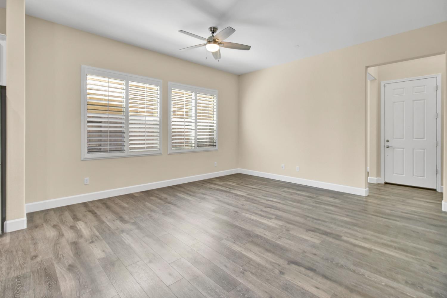 Julia Island Circle, Sacramento, California image 6