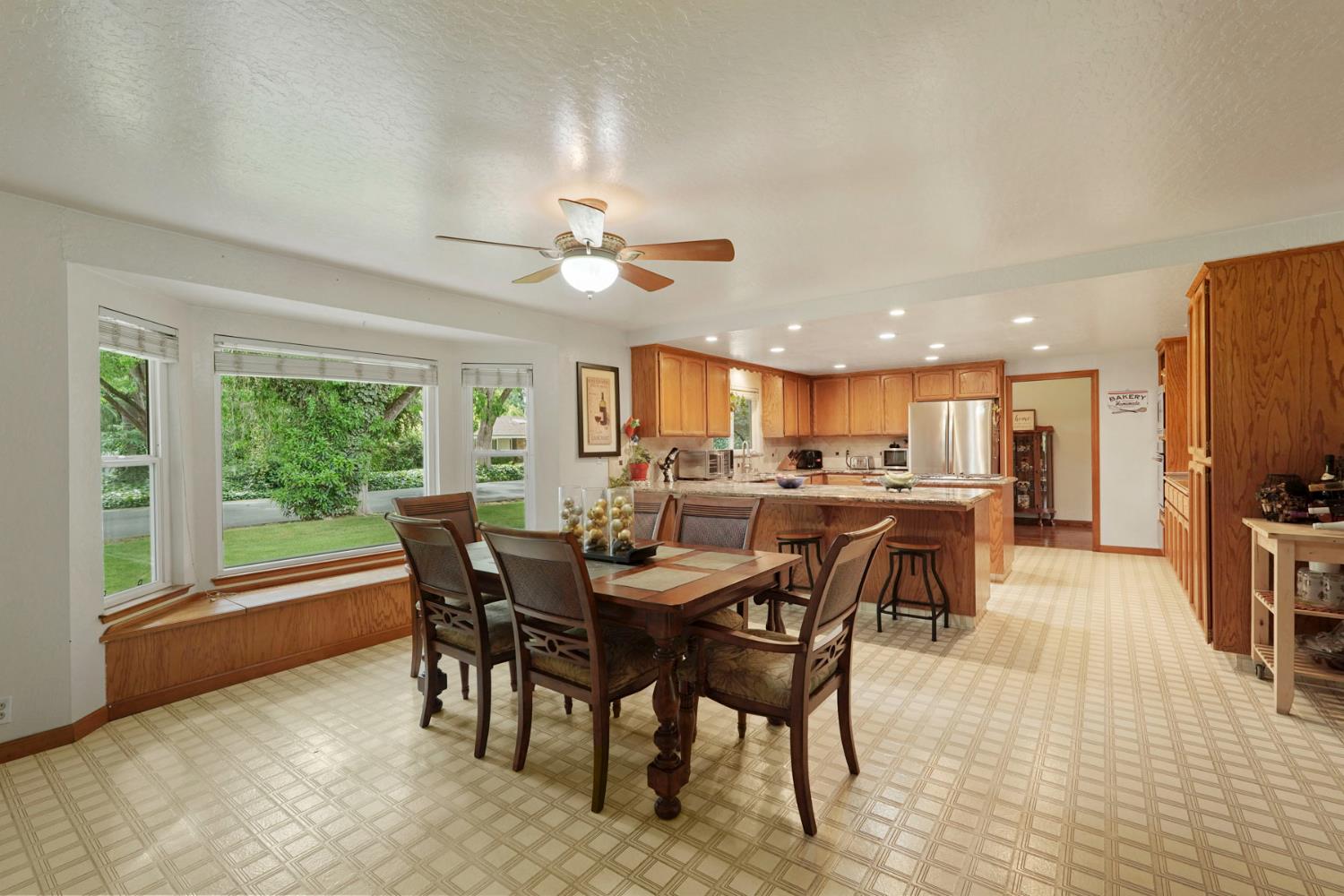 Detail Gallery Image 22 of 51 For 8607 Treasure Ave, Stockton,  CA 95212 - 3 Beds | 3 Baths