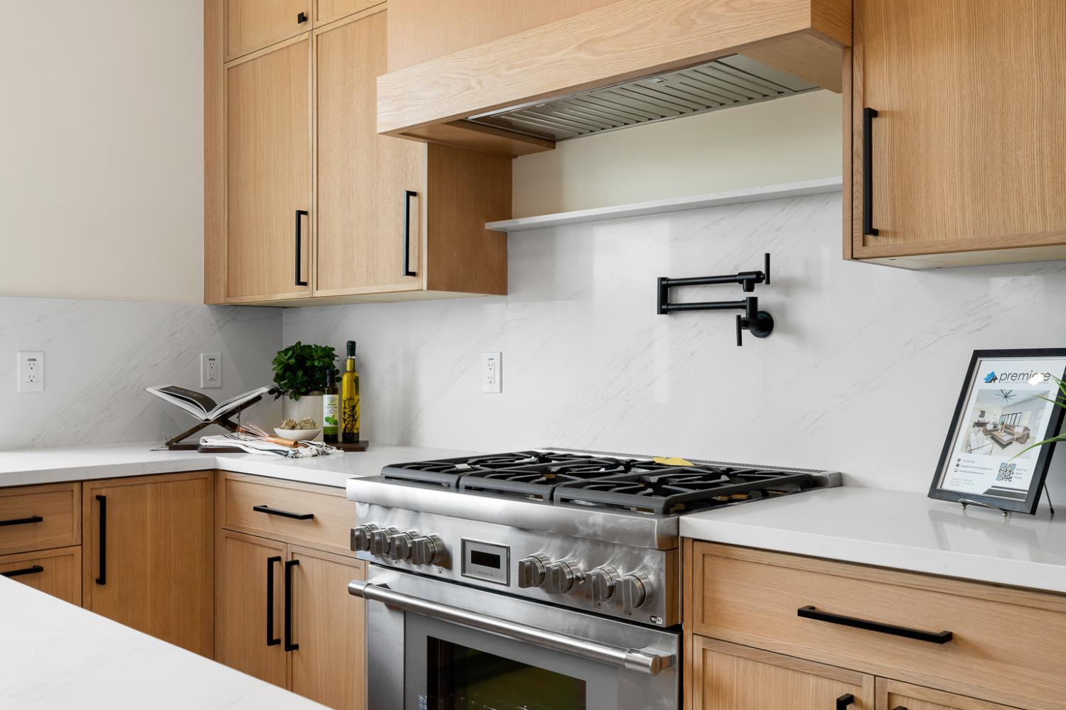 Detail Gallery Image 21 of 59 For 407 East St, Roseville,  CA 95678 - 4 Beds | 4 Baths