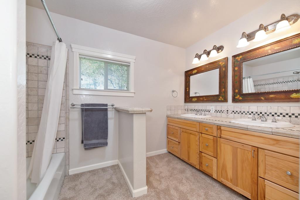 Detail Gallery Image 12 of 37 For 10513 Indian Hill Rd, Newcastle,  CA 95658 - 3 Beds | 2 Baths