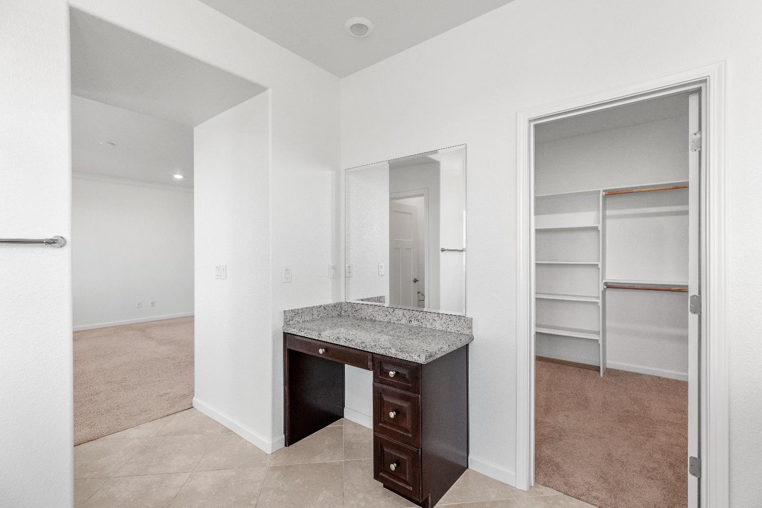 Detail Gallery Image 32 of 42 For 7450 Hanfield Dr, Sacramento,  CA 95829 - 4 Beds | 3/1 Baths