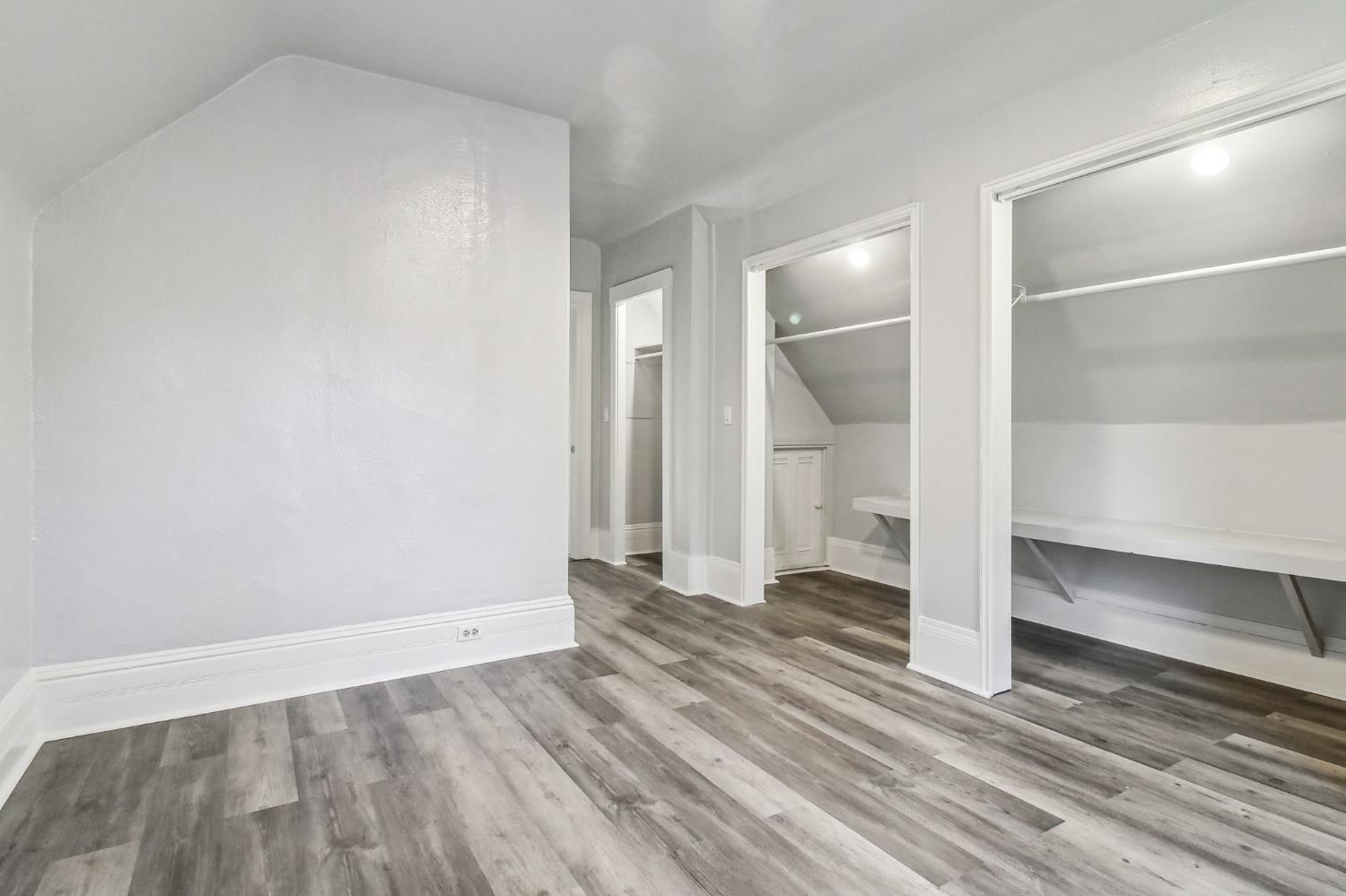 Detail Gallery Image 15 of 33 For 3133 Harrison St, Oakland,  CA 94611 - 4 Beds | 2 Baths