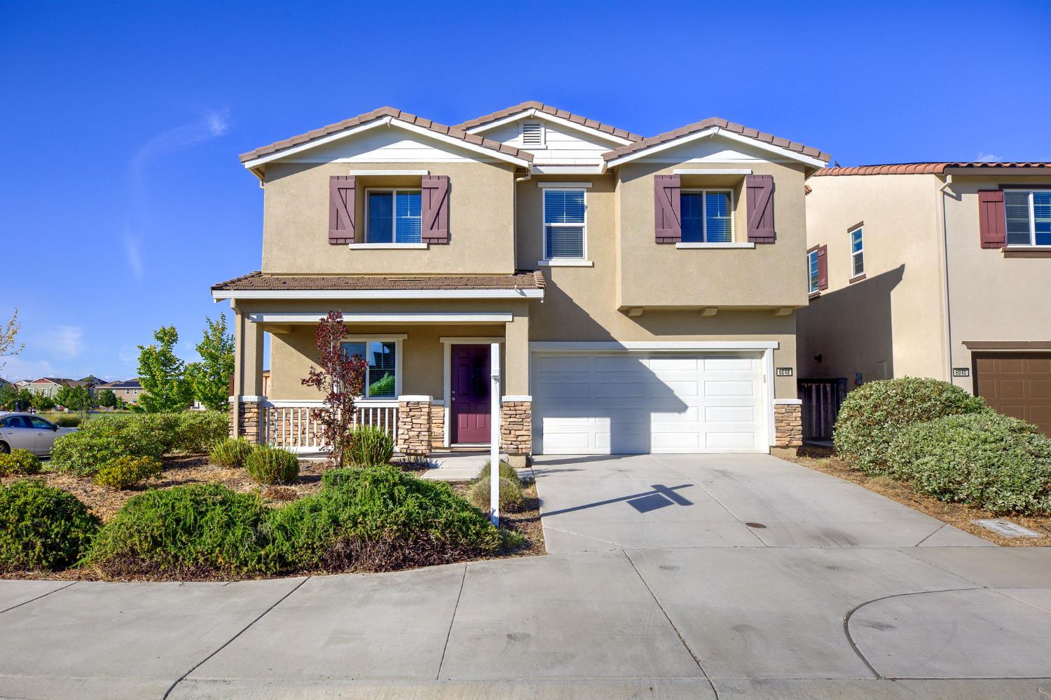 Emerald Park Lane, Roseville, California image 2