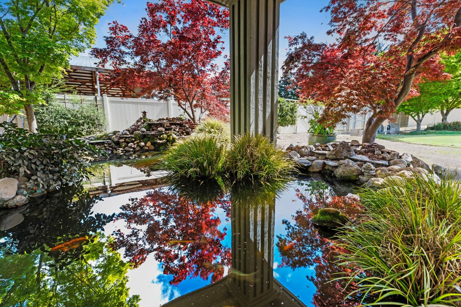 Detail Gallery Image 17 of 77 For 5000 Peach Blossom Ln, Oakdale,  CA 95361 - 5 Beds | 3/1 Baths