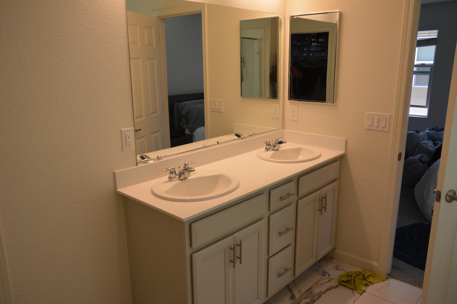 Detail Gallery Image 11 of 22 For 10728 Padua Way, Stockton,  CA 95209 - 3 Beds | 2/1 Baths