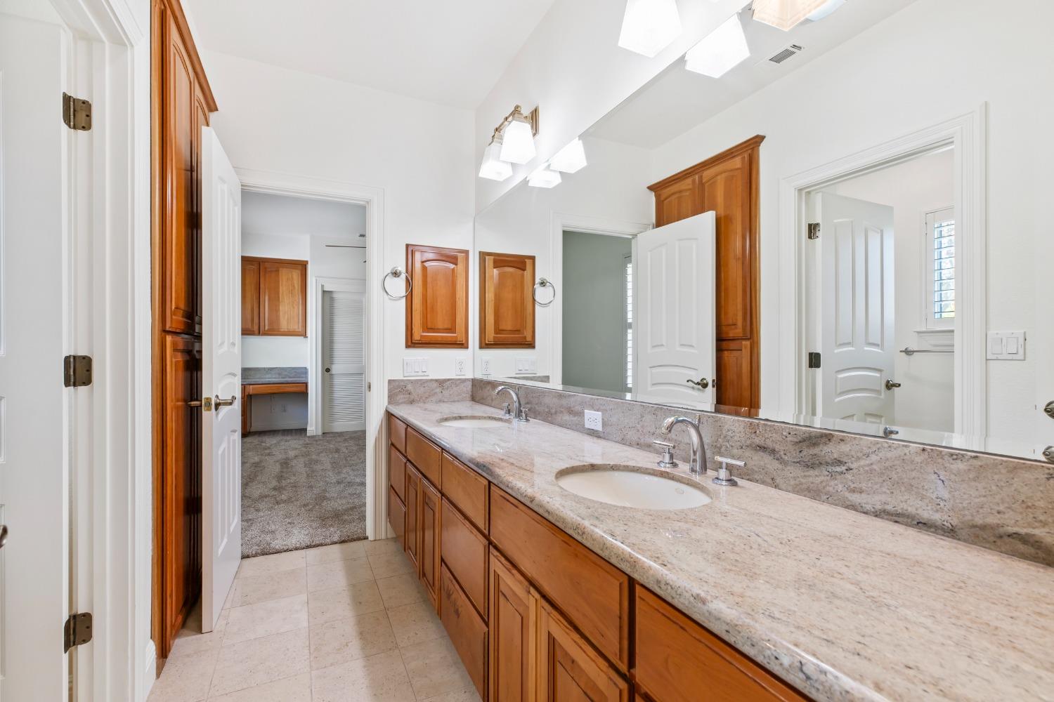 Detail Gallery Image 65 of 77 For 5000 Peach Blossom Ln, Oakdale,  CA 95361 - 5 Beds | 3/1 Baths