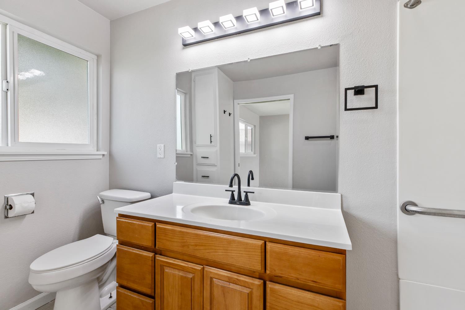 Detail Gallery Image 26 of 46 For 3742 Topeka St, Riverbank,  CA 95367 - 2 Beds | 2 Baths