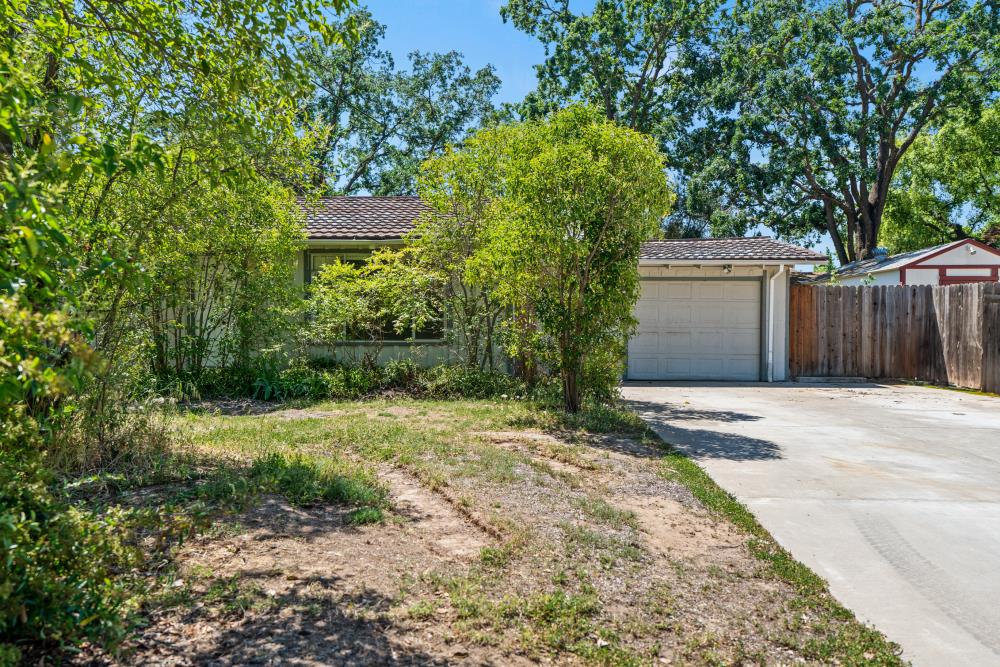 Sutter Avenue, Carmichael, California image 1