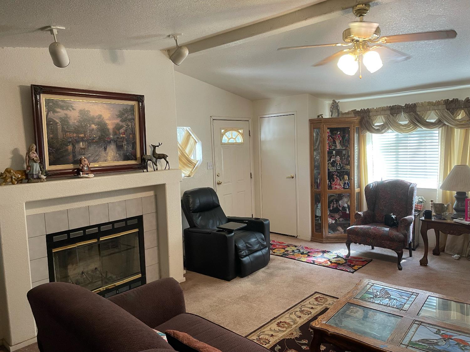 Detail Gallery Image 4 of 43 For 2130 Ramirez Ln, Dunnigan,  CA 95937 - 3 Beds | 2 Baths