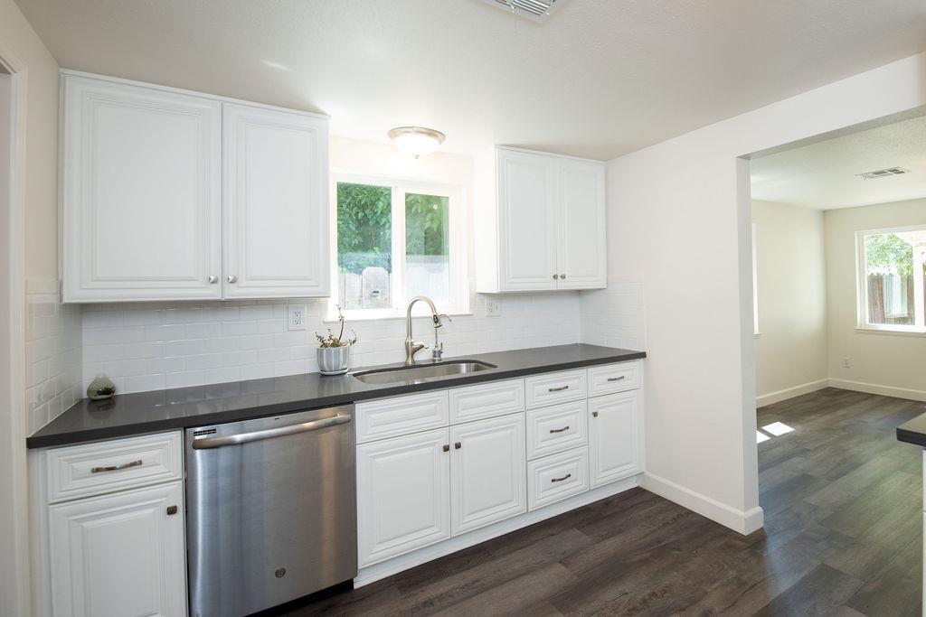 Detail Gallery Image 7 of 14 For 1541 Pearl St, Modesto,  CA 95350 - 2 Beds | 1 Baths