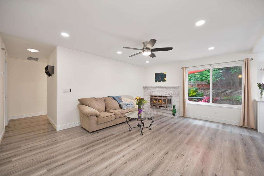 Majestic Oak Way, Citrus Heights, California image 5