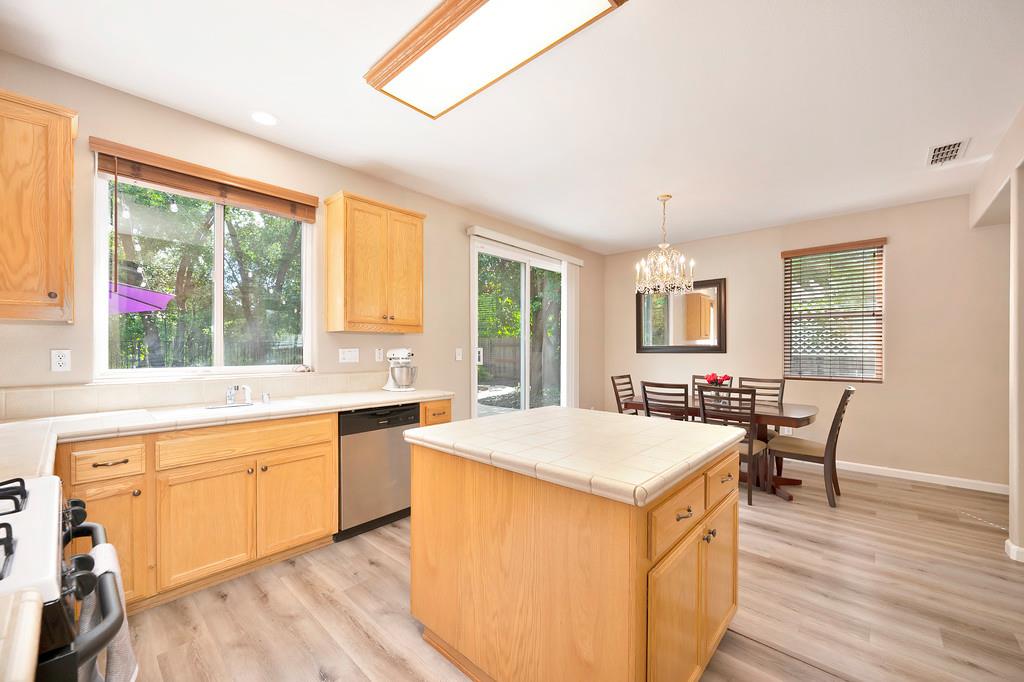 Creekbed Lane, Citrus Heights, California image 13