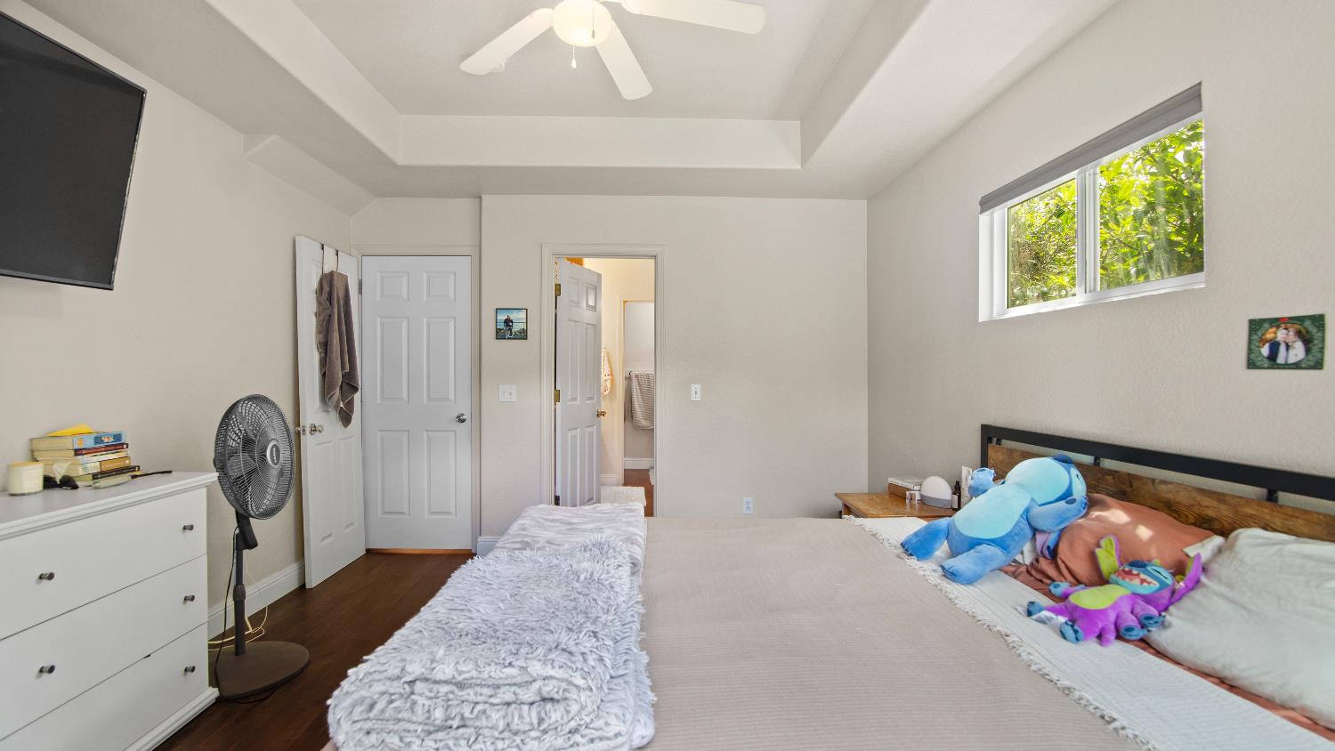 Detail Gallery Image 11 of 29 For 1327 Pippen Ln, Lodi,  CA 95242 - 3 Beds | 2/1 Baths