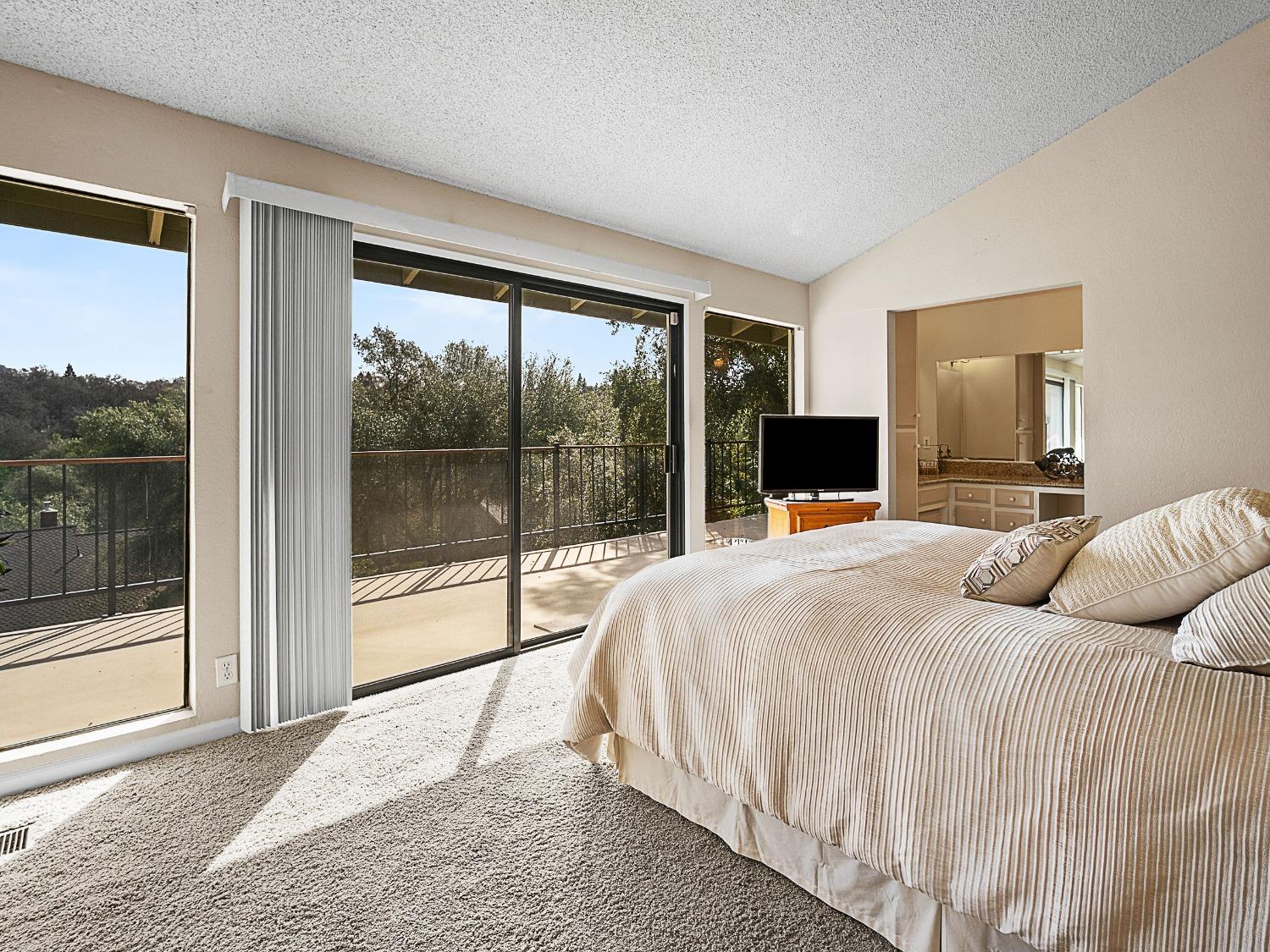 Detail Gallery Image 15 of 36 For 3620 Montclair Rd, Cameron Park,  CA 95682 - 4 Beds | 3 Baths