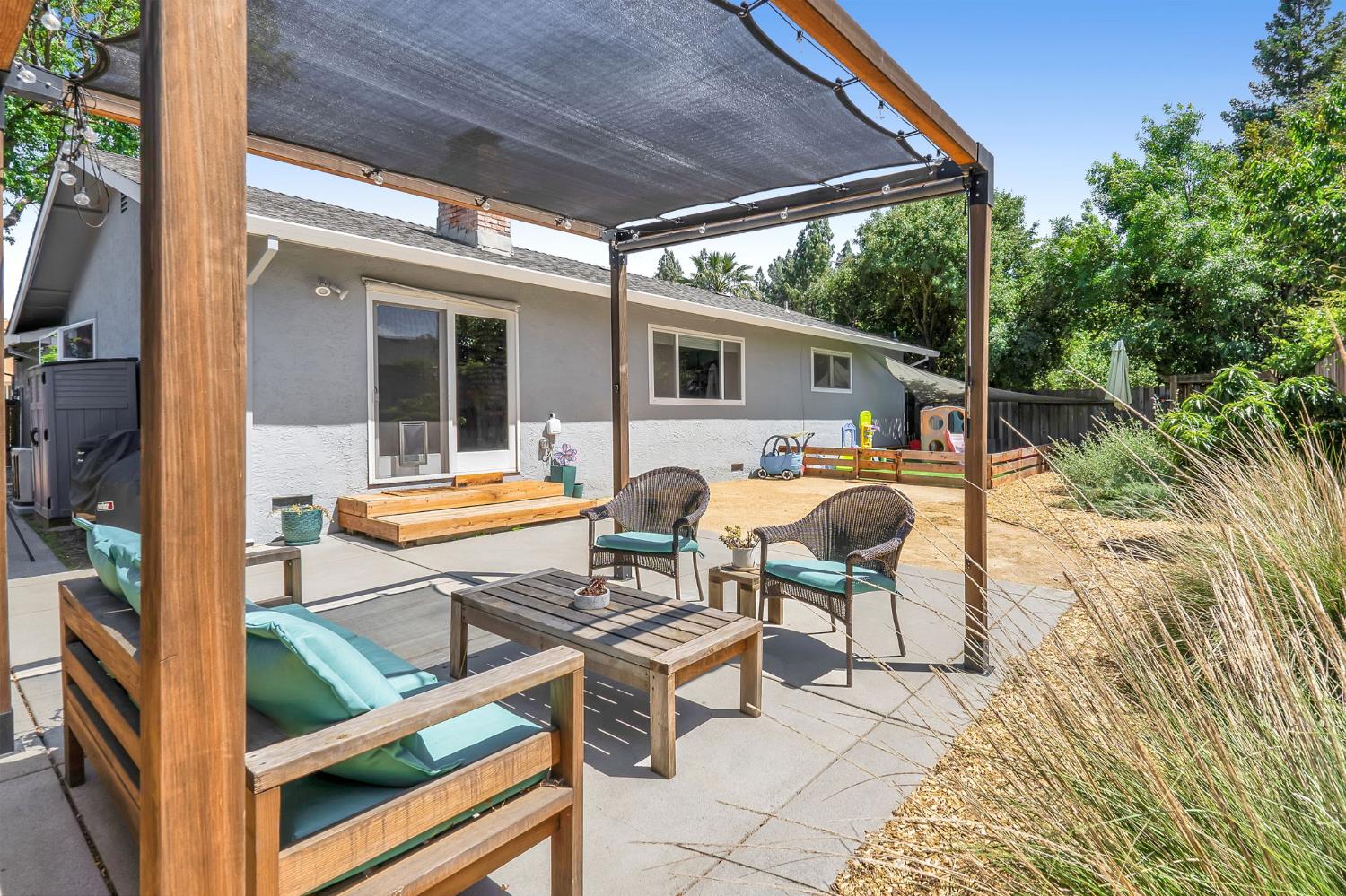 Myrtle Place, Davis, California image 31