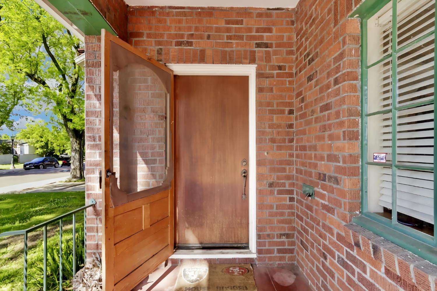 Detail Gallery Image 3 of 39 For 423 W Monterey Ave, Stockton,  CA 95204 - 2 Beds | 1 Baths