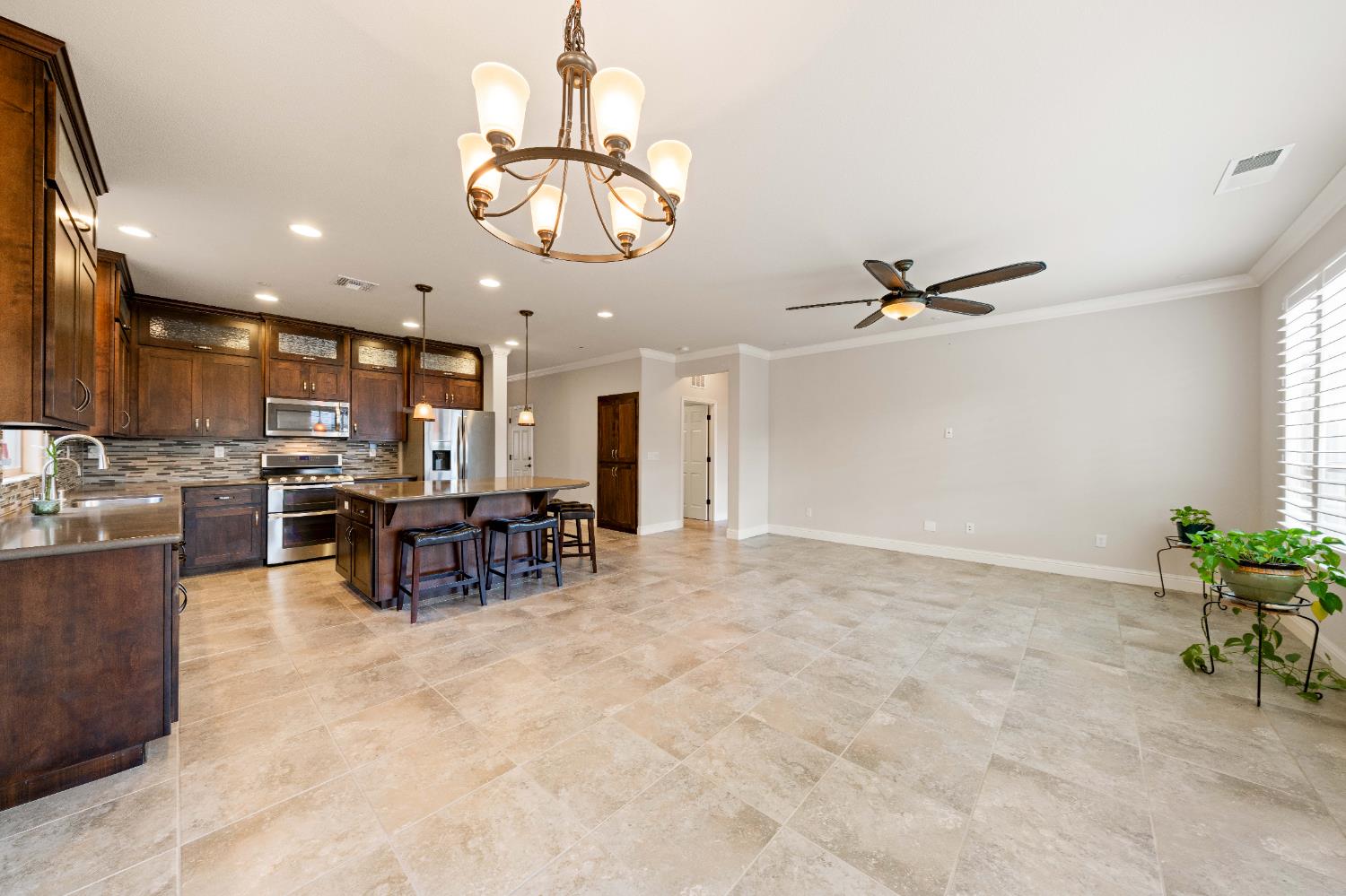 Verrazona Drive, Roseville, California image 8