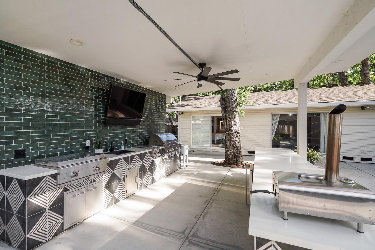 Detail Gallery Image 55 of 79 For 2321 Bonniebrook Dr, Stockton,  CA 95207 - 3 Beds | 2/1 Baths