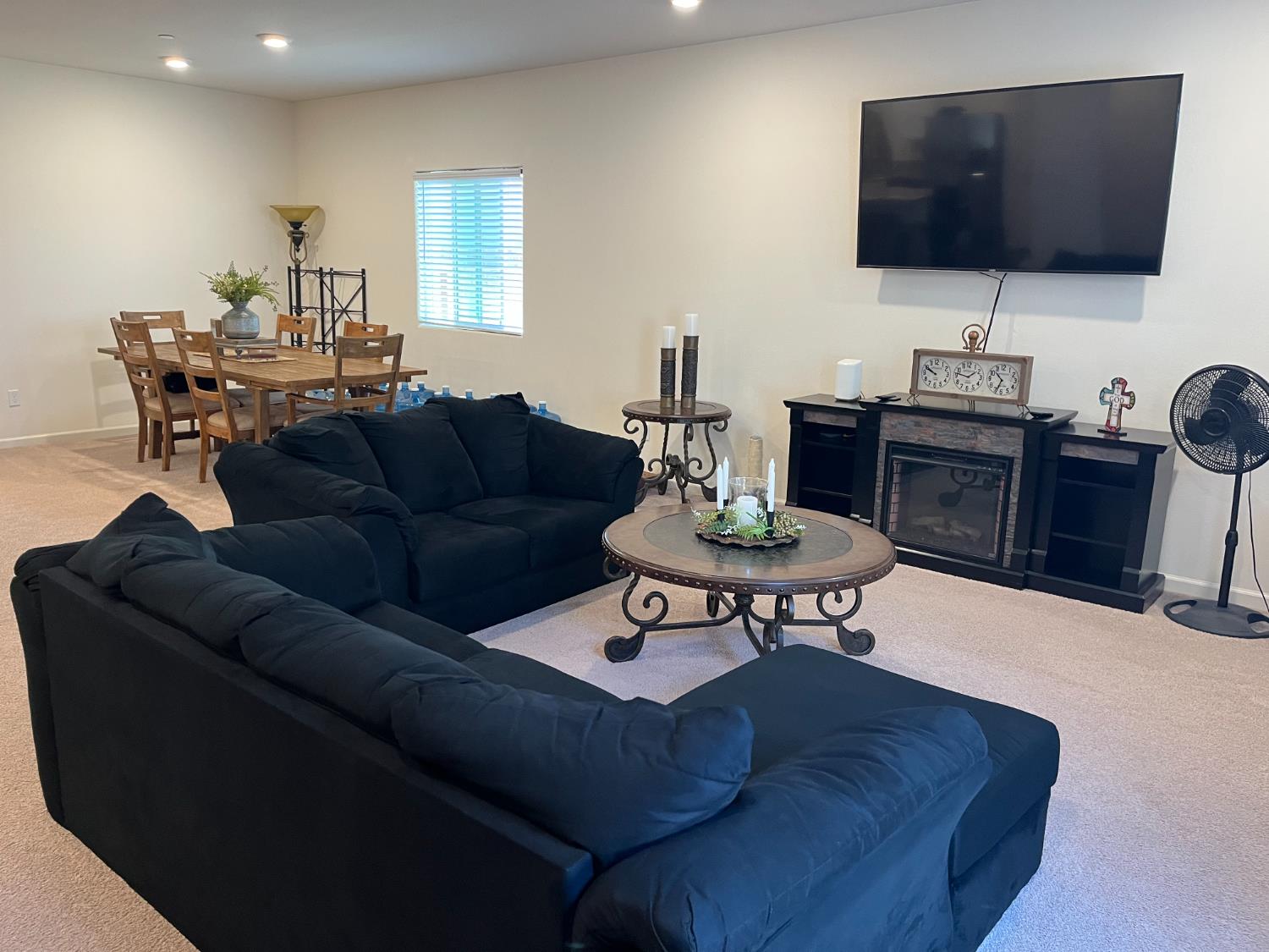 Detail Gallery Image 22 of 51 For 665 Phelps Dr, Merced,  CA 95348 - 4 Beds | 2 Baths
