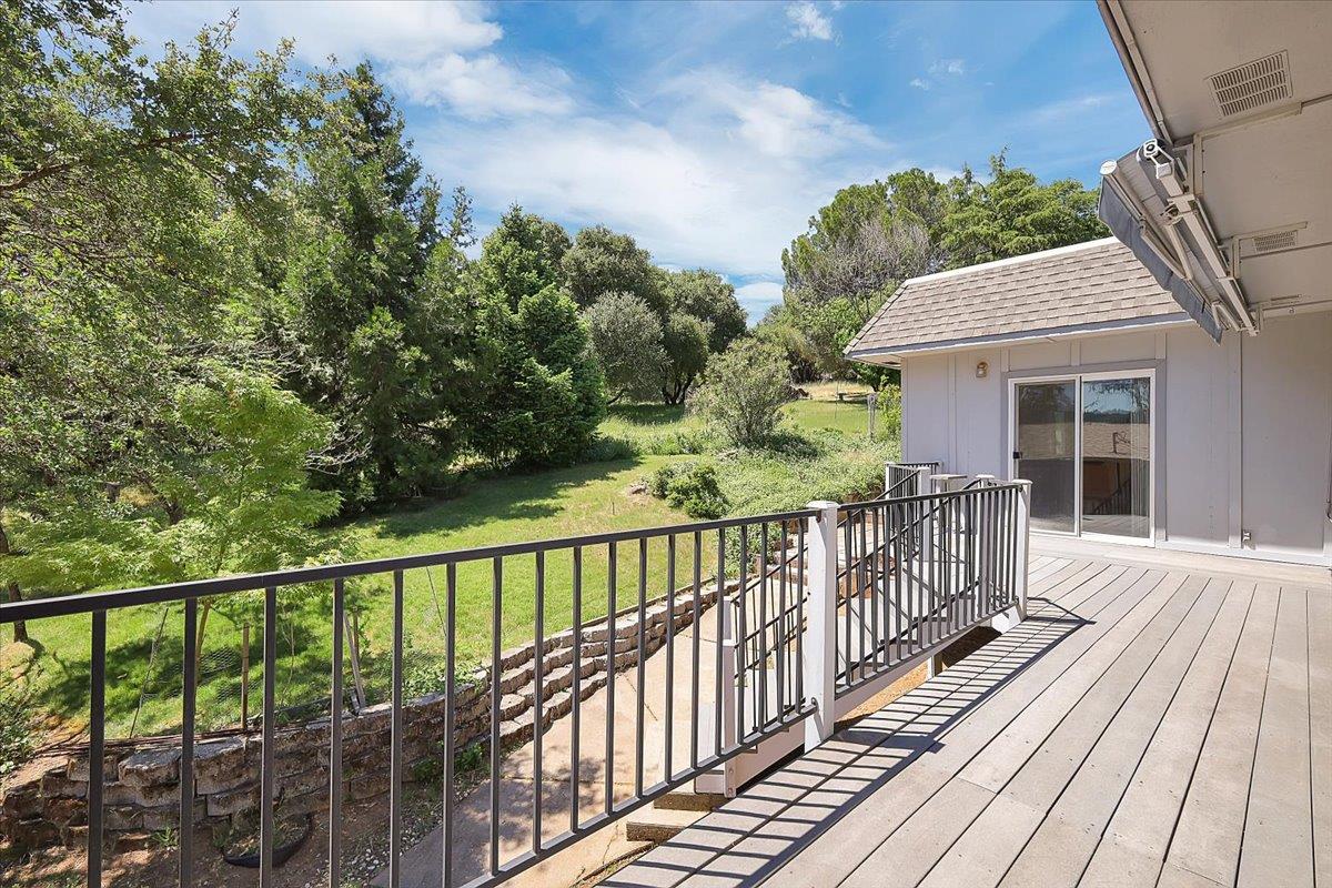 Detail Gallery Image 35 of 60 For 11211 N Lakeshore, Auburn,  CA 95602 - 3 Beds | 2 Baths