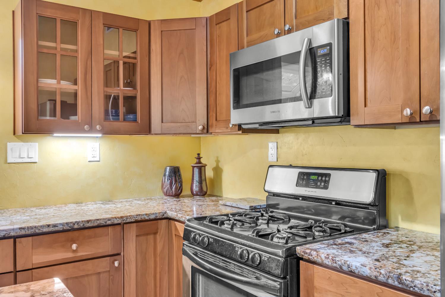 Detail Gallery Image 70 of 94 For 3857 Bannister Rd, Fair Oaks,  CA 95628 - 7 Beds | 3 Baths