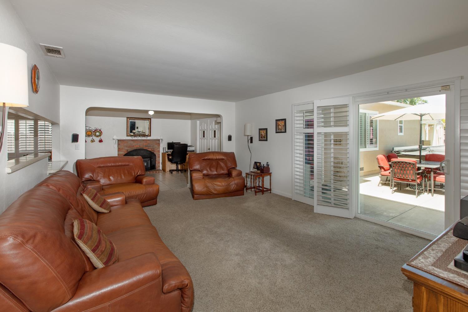 Detail Gallery Image 20 of 58 For 4889 Cherokee Dr, Concord,  CA 94521 - 4 Beds | 3 Baths