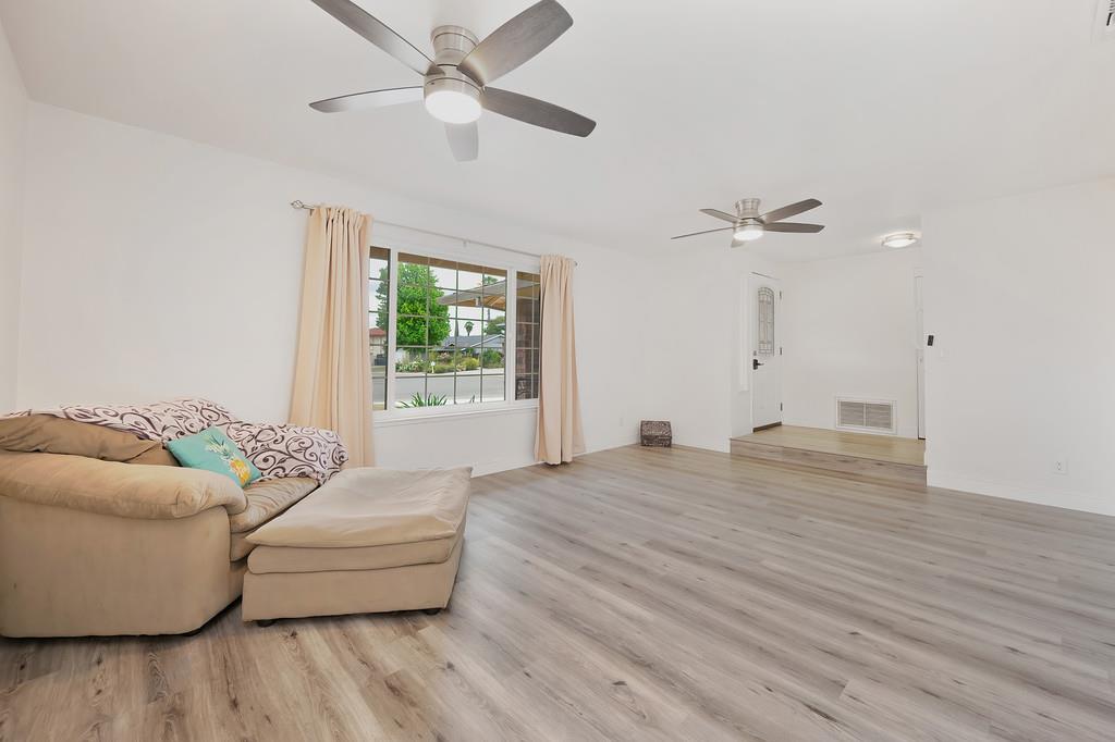 Majestic Oak Way, Citrus Heights, California image 9
