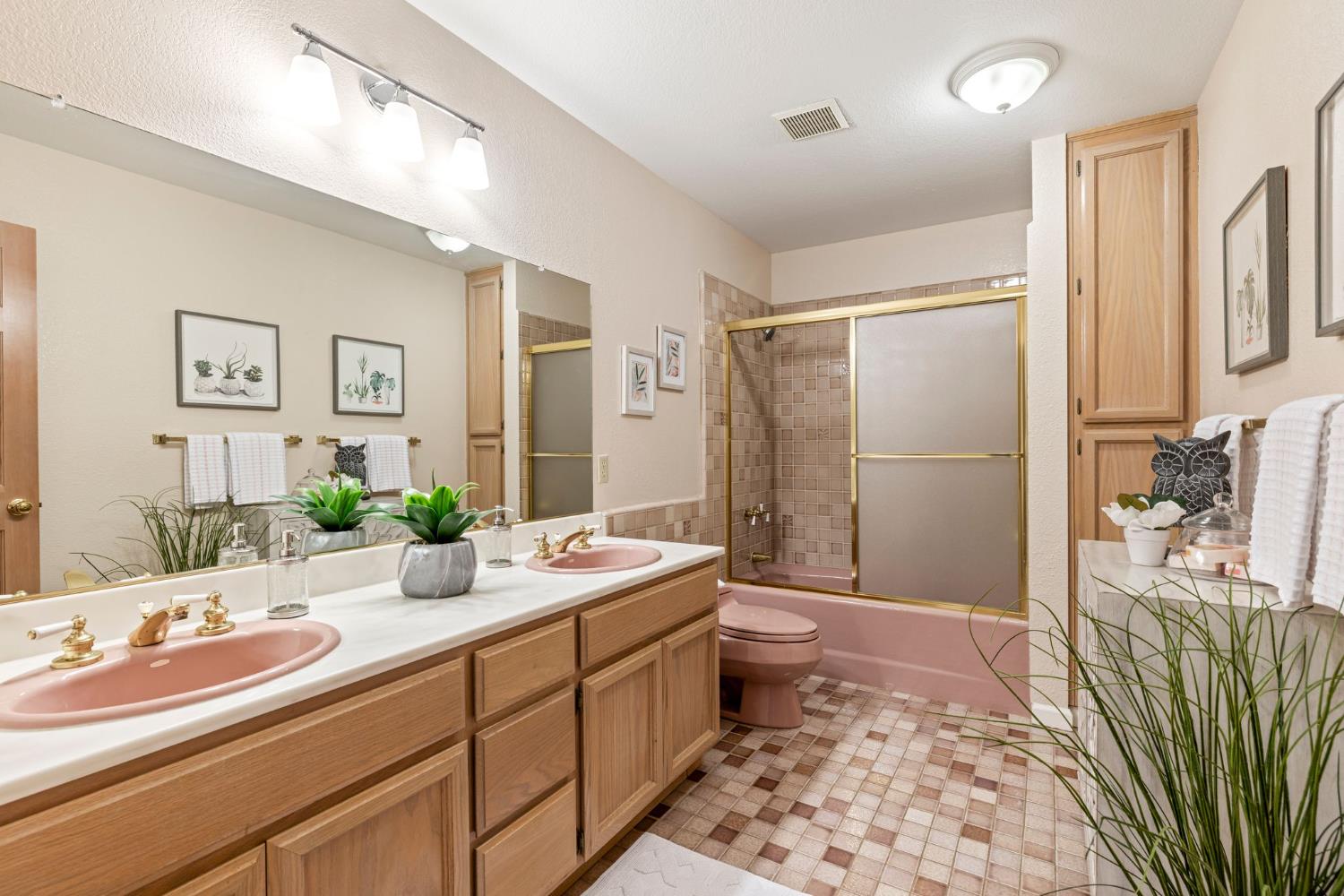 Detail Gallery Image 47 of 87 For 6127 Reservoir Ct, Granite Bay,  CA 95746 - 4 Beds | 4/1 Baths