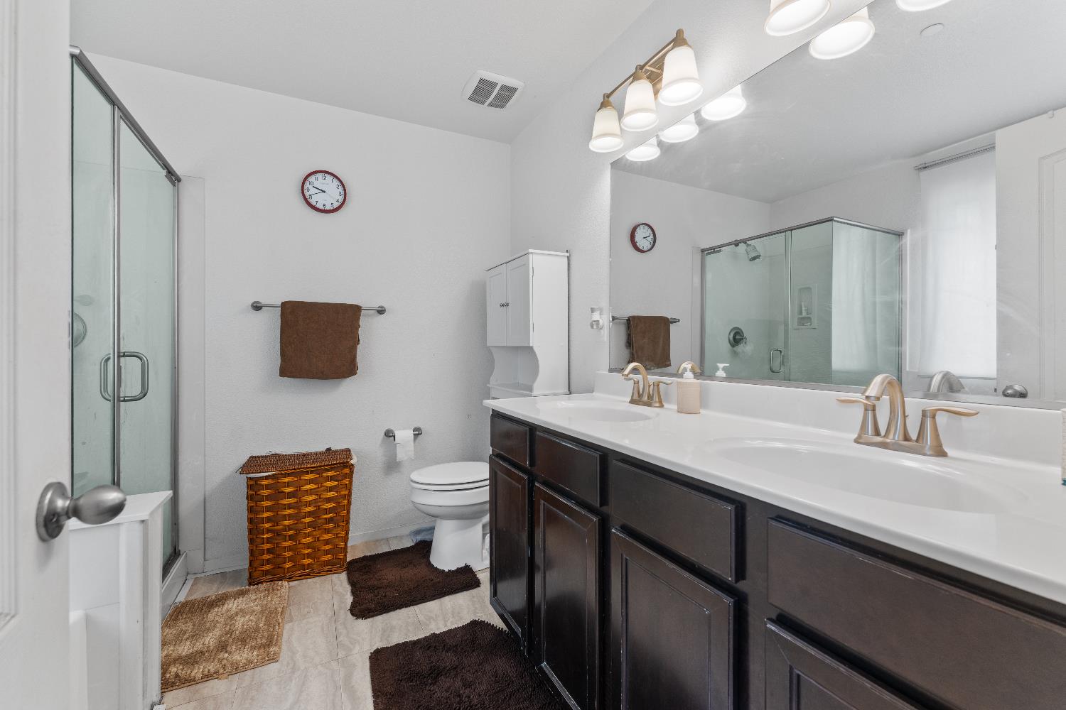 Detail Gallery Image 33 of 59 For 8269 Red Rock Dr, Sacramento,  CA 95829 - 4 Beds | 2/1 Baths