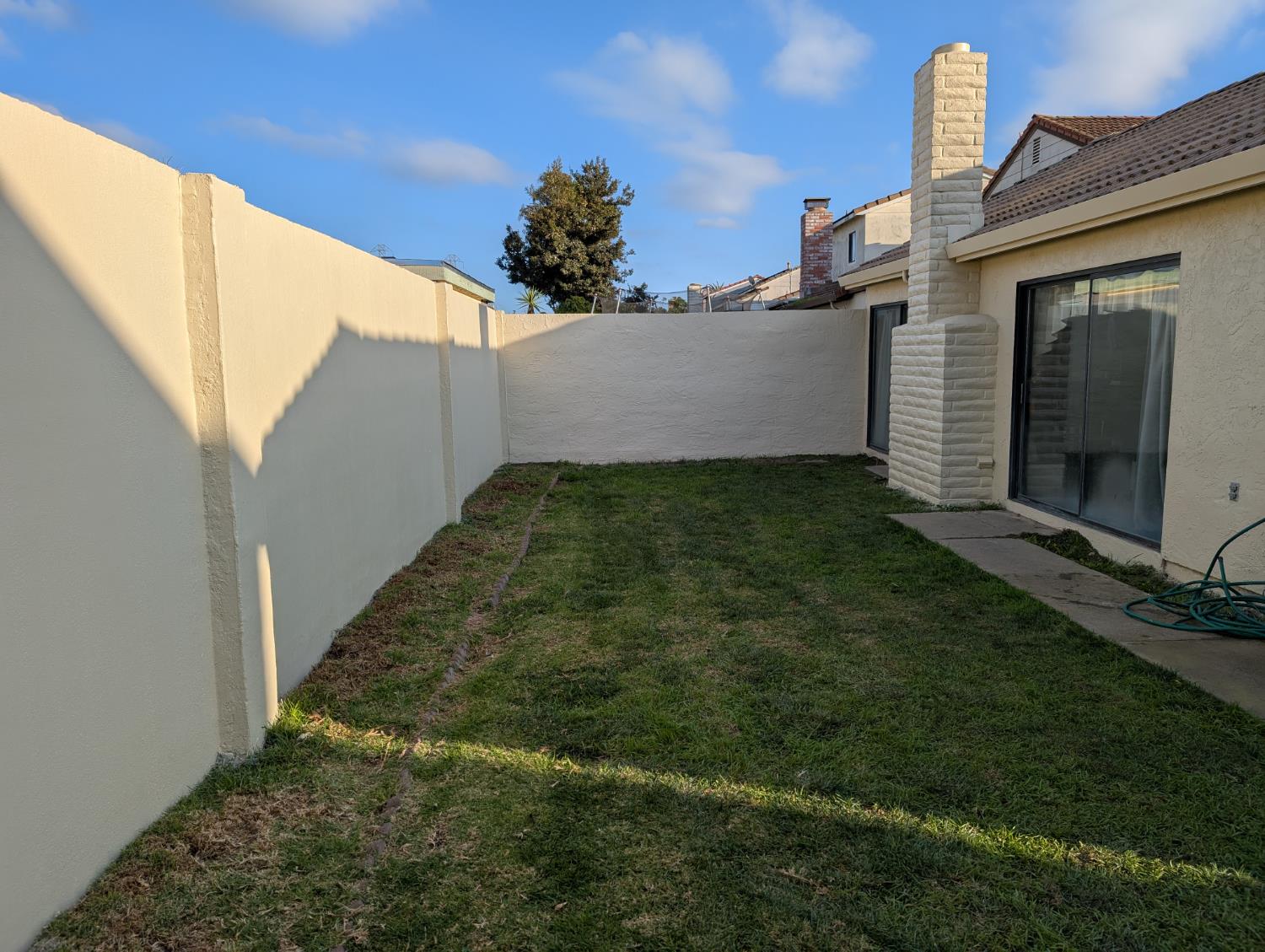 Detail Gallery Image 5 of 25 For 527 Stockton St, Salinas,  CA 93907 - 2 Beds | 1 Baths