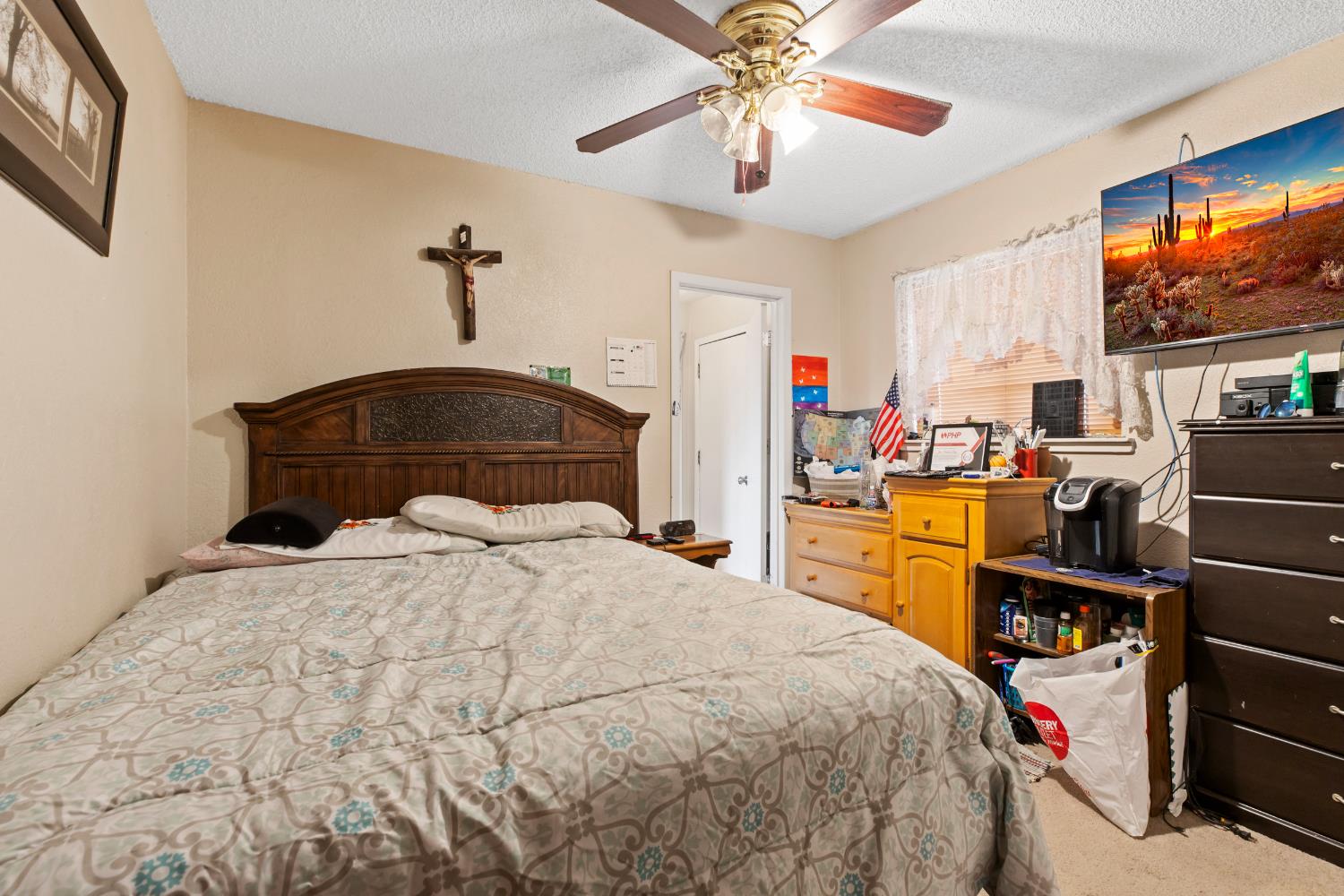 Detail Gallery Image 19 of 43 For 2037 Wally Ct, Modesto,  CA 95350 - 3 Beds | 3 Baths