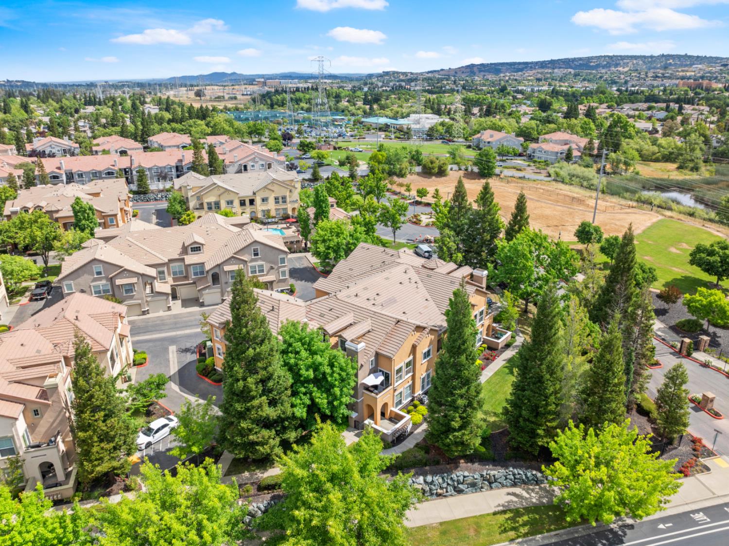 Vessona Circle #1717, Folsom, California image 41