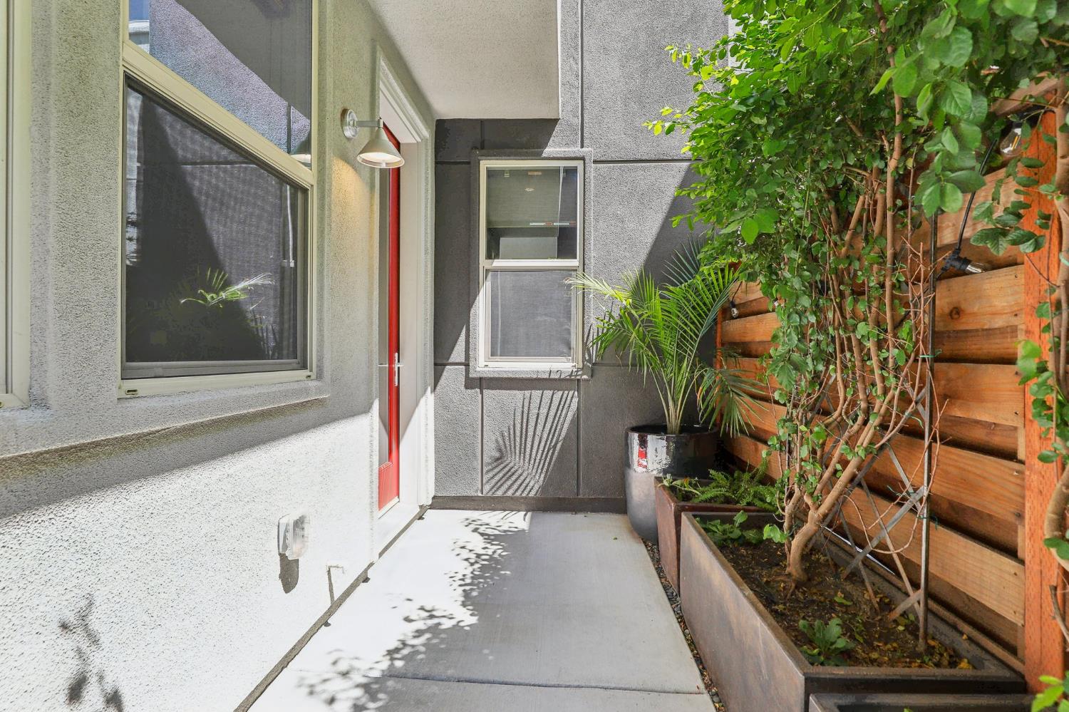 Crate Avenue, Sacramento, California image 39