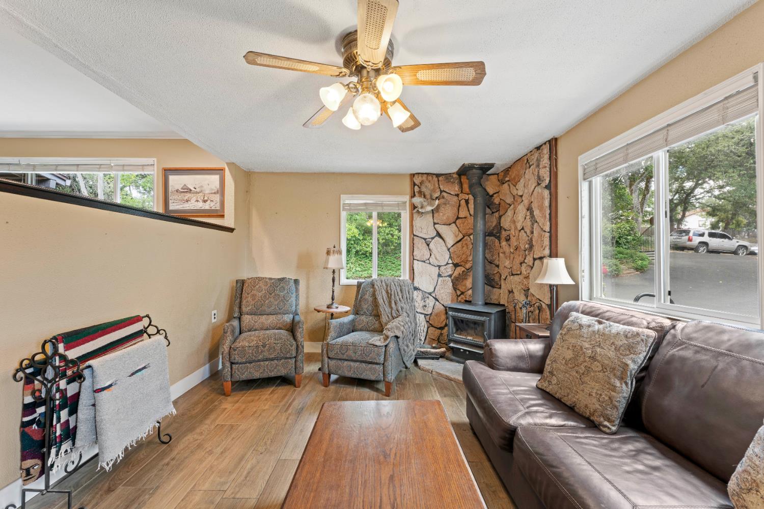 Detail Gallery Image 17 of 63 For 257 Cheyenne Ln, Auburn,  CA 95603 - 3 Beds | 3 Baths