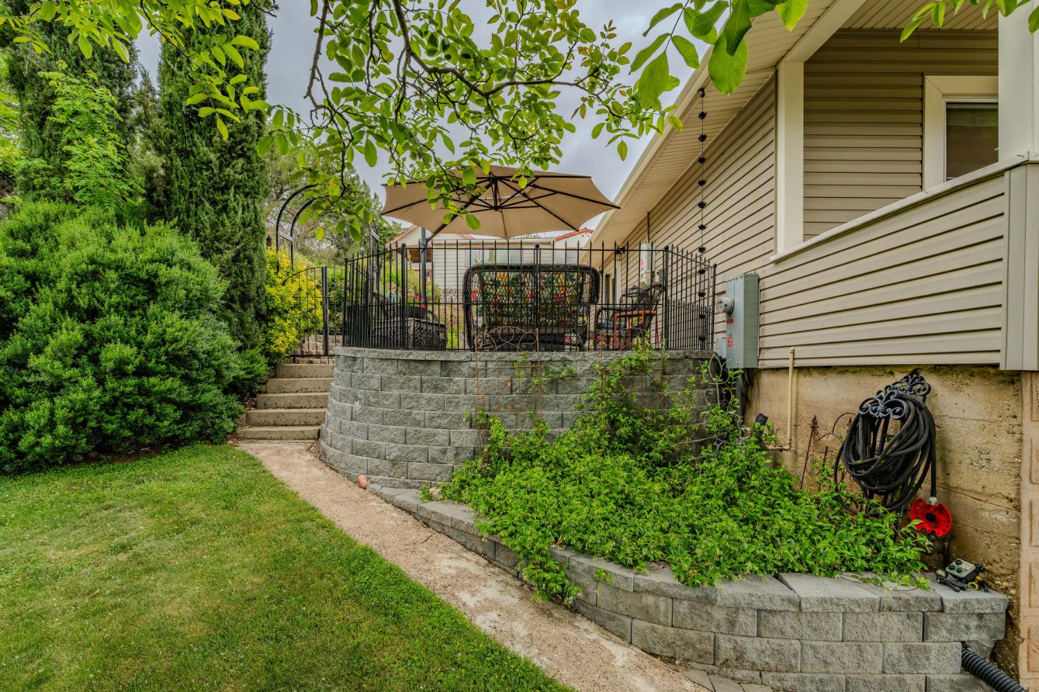 Detail Gallery Image 10 of 72 For 315 Water St, Jackson,  CA 95642 - 3 Beds | 1/1 Baths