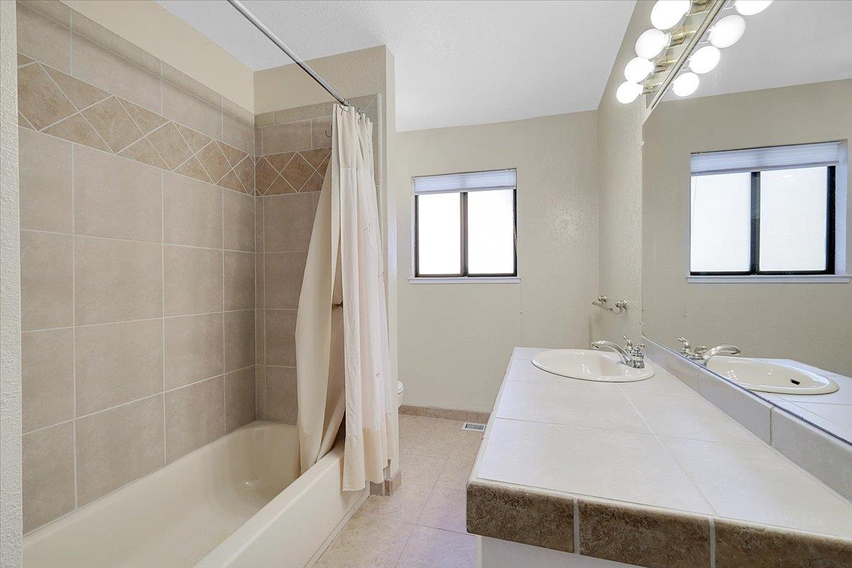 Detail Gallery Image 52 of 60 For 11211 N Lakeshore, Auburn,  CA 95602 - 3 Beds | 2 Baths