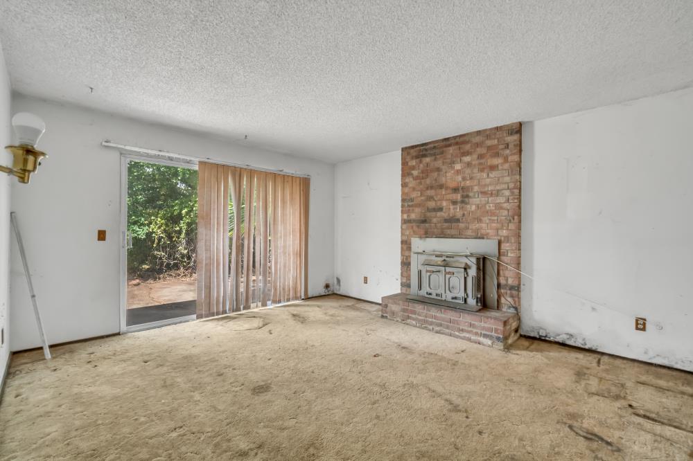 Detail Gallery Image 3 of 31 For 404 Porter Dr, Roseville,  CA 95678 - 3 Beds | 2 Baths