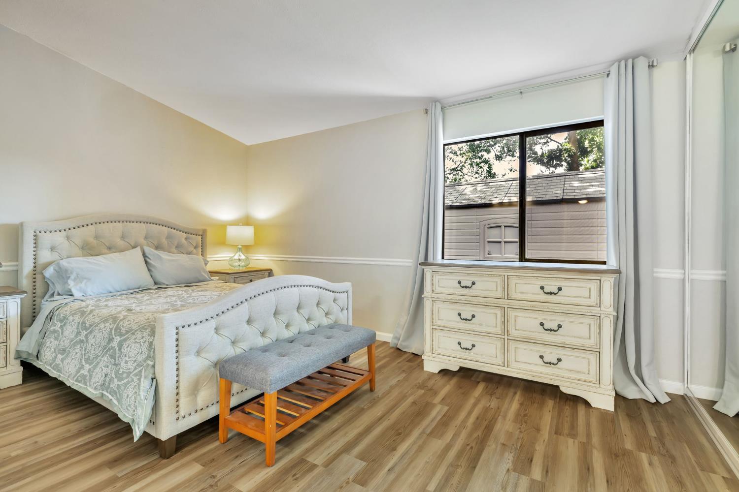 Detail Gallery Image 23 of 34 For 3203 Osuna Way, Sacramento,  CA 95833 - 3 Beds | 2 Baths