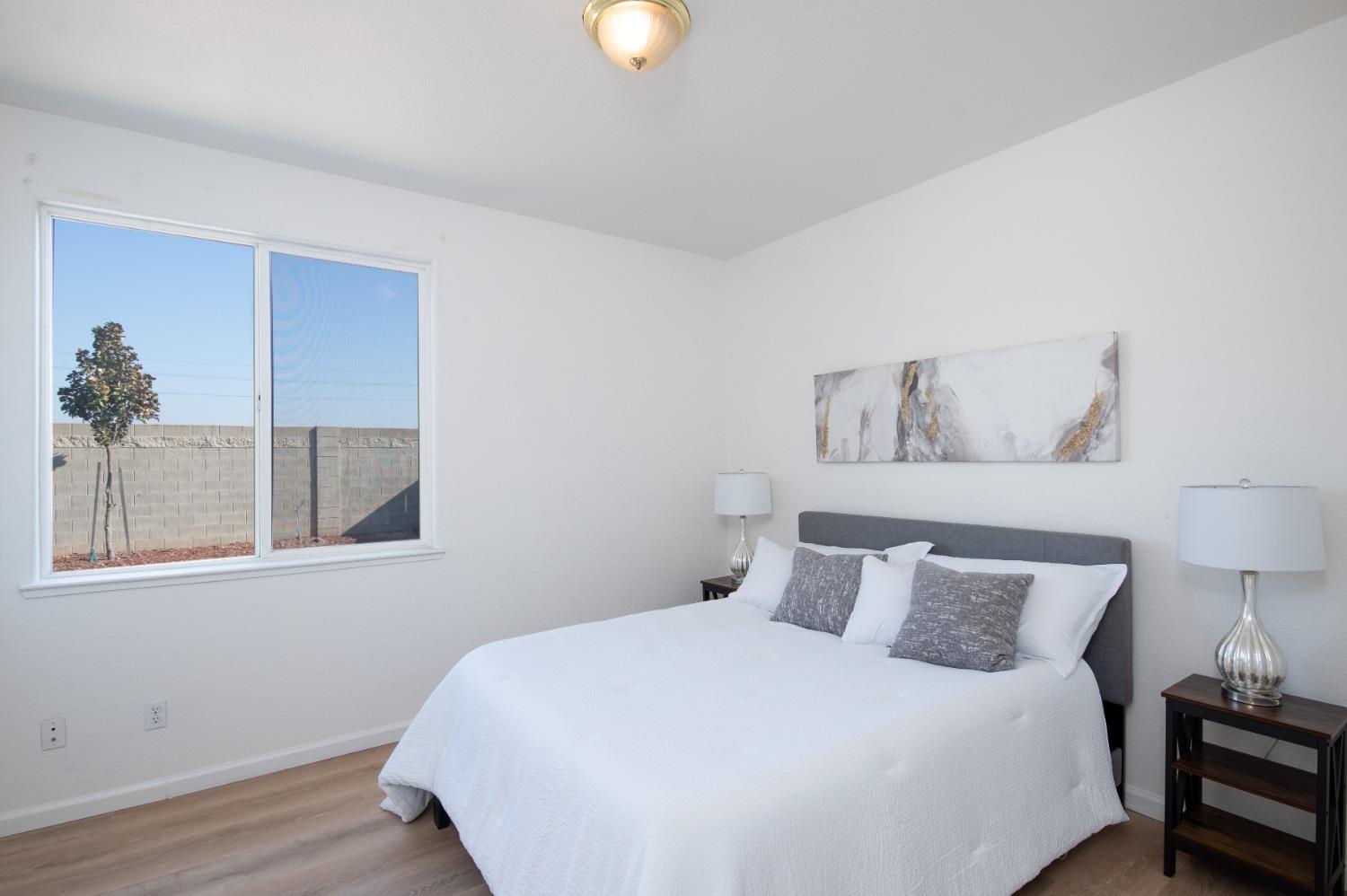 Detail Gallery Image 25 of 59 For 3012 Edgeview Dr, Modesto,  CA 95355 - 5 Beds | 3/1 Baths