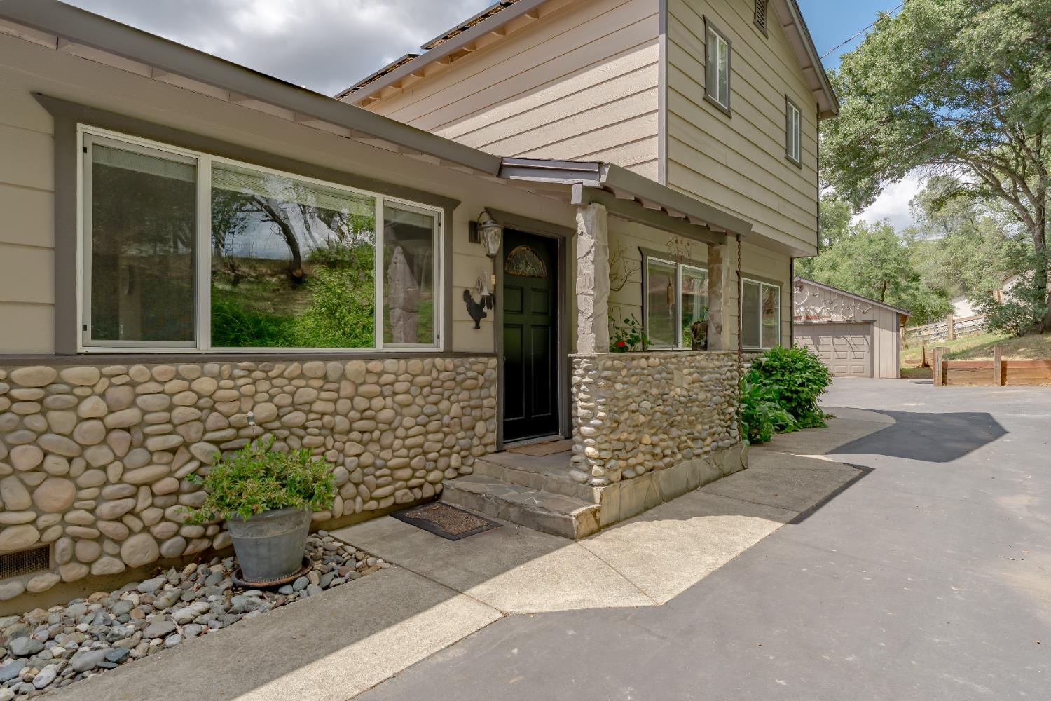 Detail Gallery Image 5 of 63 For 257 Cheyenne Ln, Auburn,  CA 95603 - 3 Beds | 3 Baths