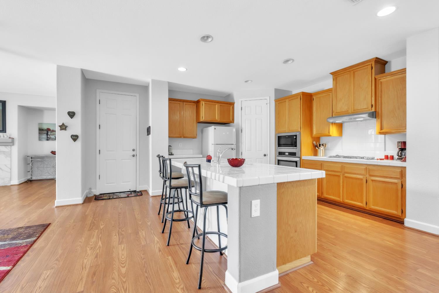 Detail Gallery Image 10 of 43 For 1073 Bronco Dr, Plumas Lake,  CA 95961 - 4 Beds | 2 Baths