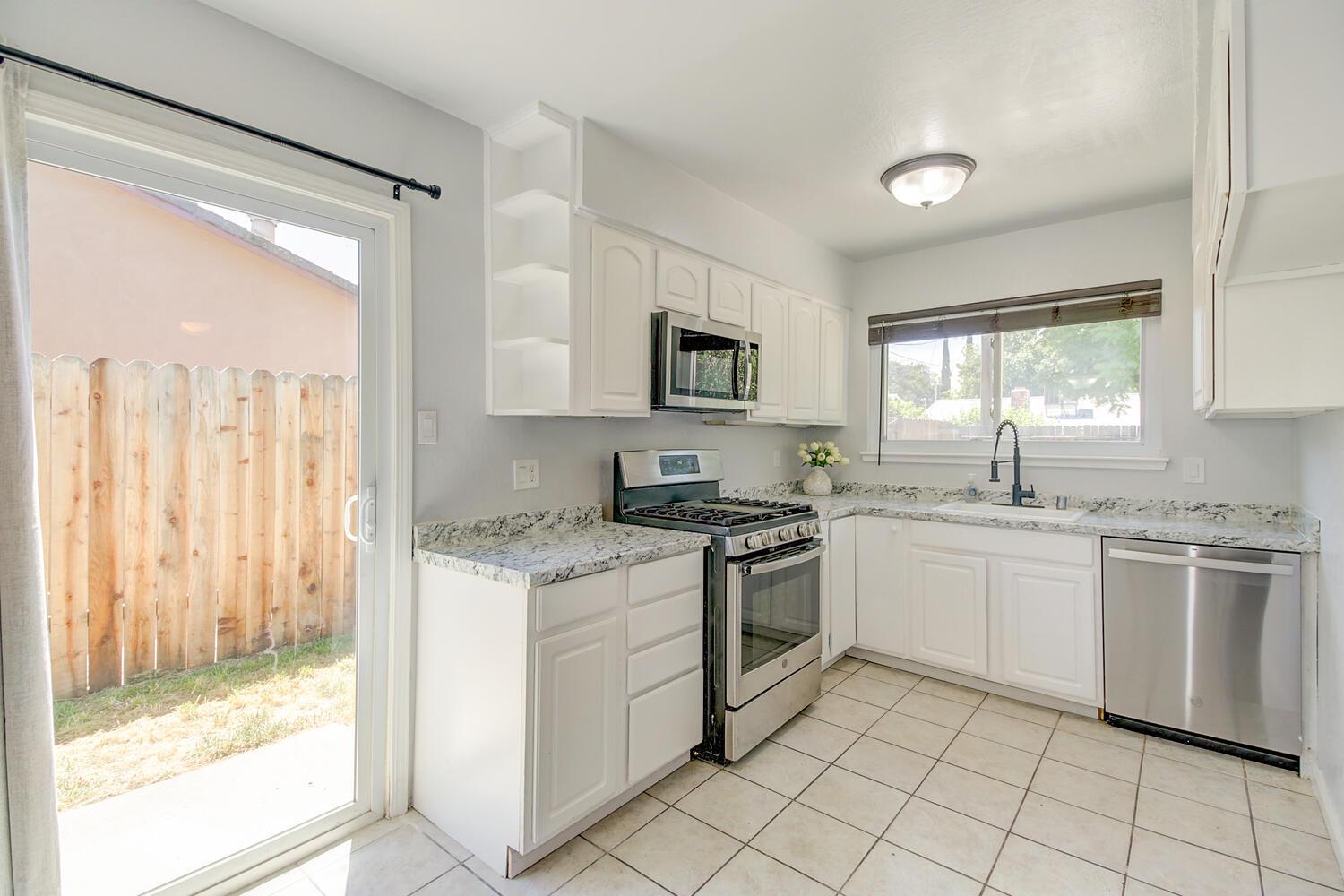Detail Gallery Image 12 of 35 For 8258 Cordelia Cir, Citrus Heights,  CA 95621 - 3 Beds | 1 Baths