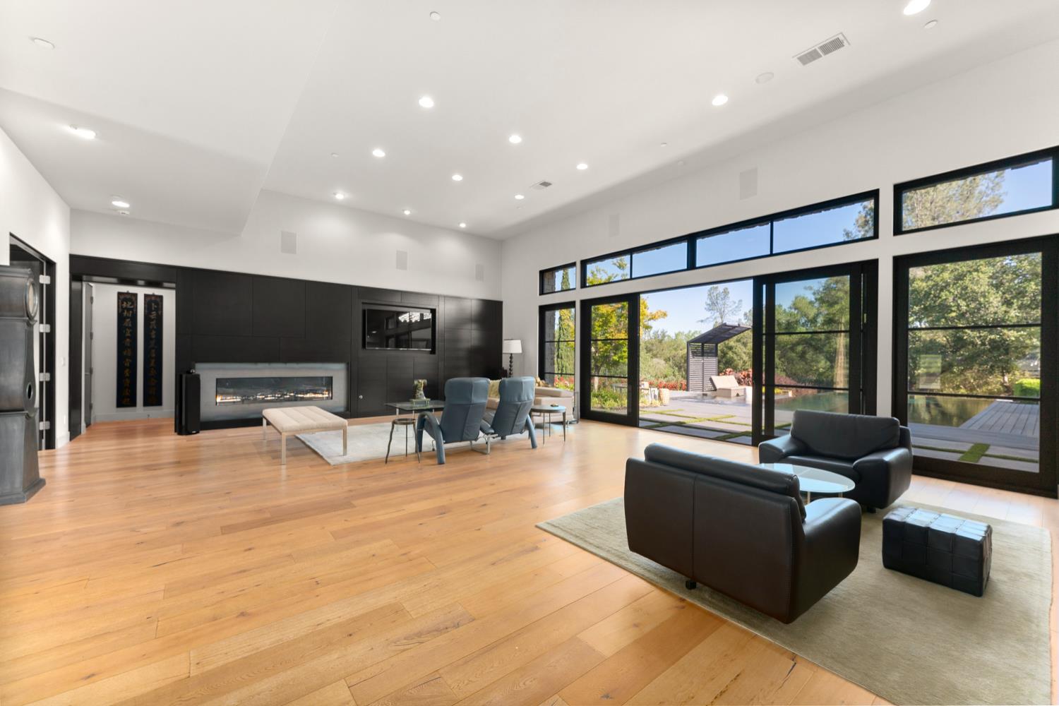 Detail Gallery Image 16 of 44 For 6505 Rutherford Canyon Rd, Loomis,  CA 95650 - 4 Beds | 4/1 Baths