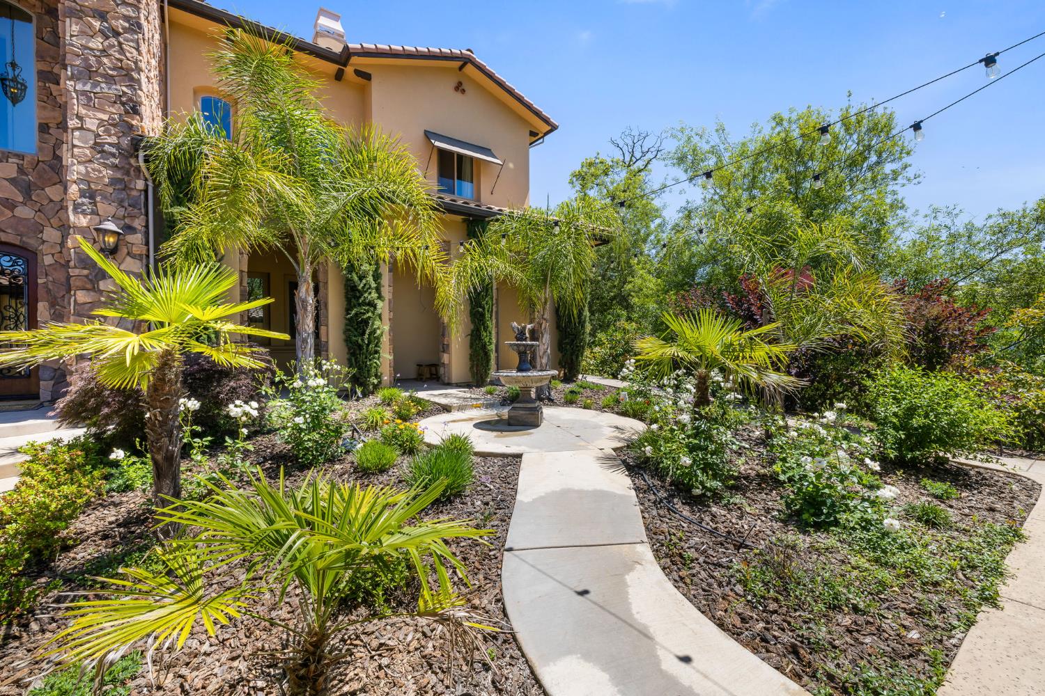 Detail Gallery Image 11 of 98 For 5521 Monte Claire Ln, Loomis,  CA 95650 - 6 Beds | 6/1 Baths