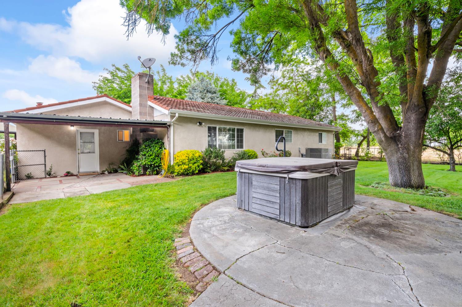 Detail Gallery Image 34 of 49 For 3920 S Escalon Bellota Rd, Farmington,  CA 95230 - 3 Beds | 1/1 Baths