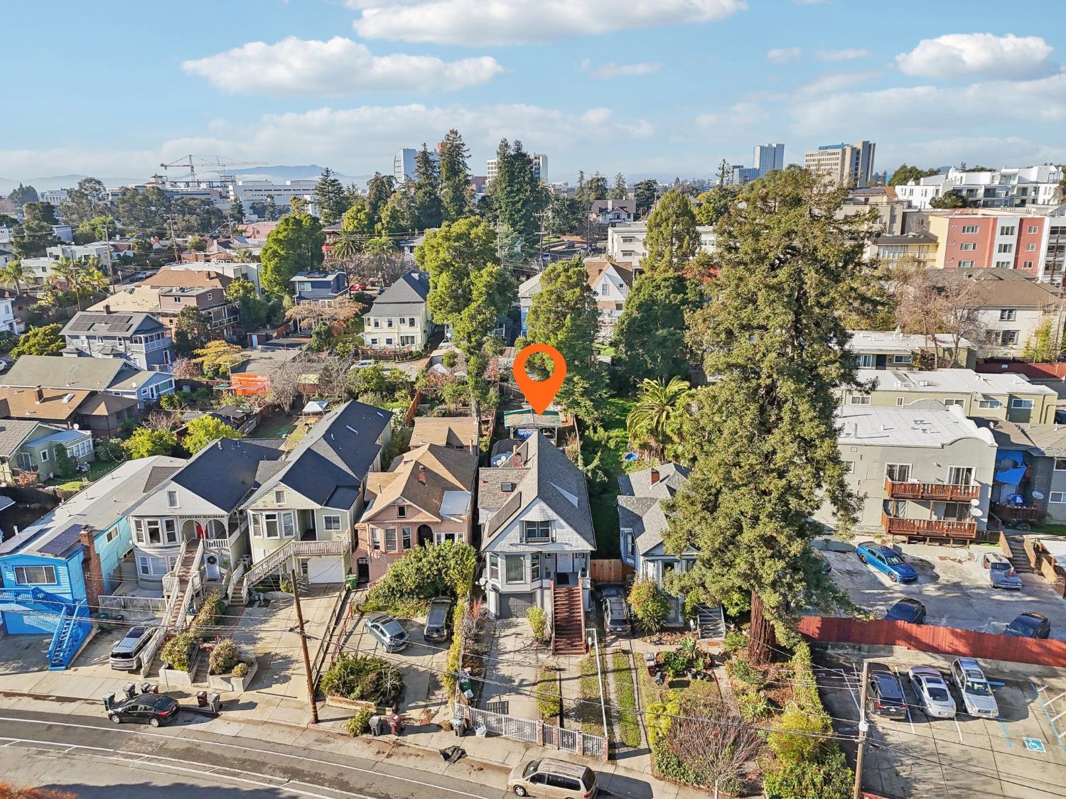 Detail Gallery Image 20 of 33 For 3133 Harrison St, Oakland,  CA 94611 - 4 Beds | 2 Baths